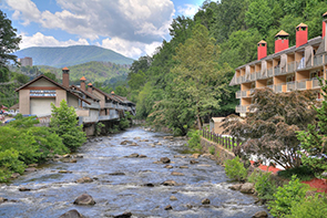 Gatlinburg River Inn